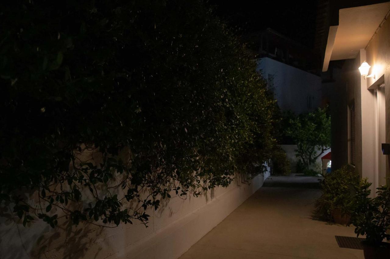 The Back Yard Apartment Kardamena  Екстериор снимка